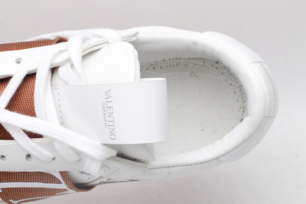 VA1ENTIN0 sneaker